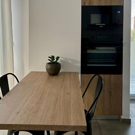 Industrial Loft Comfort Living Ираклио Екстериор снимка
